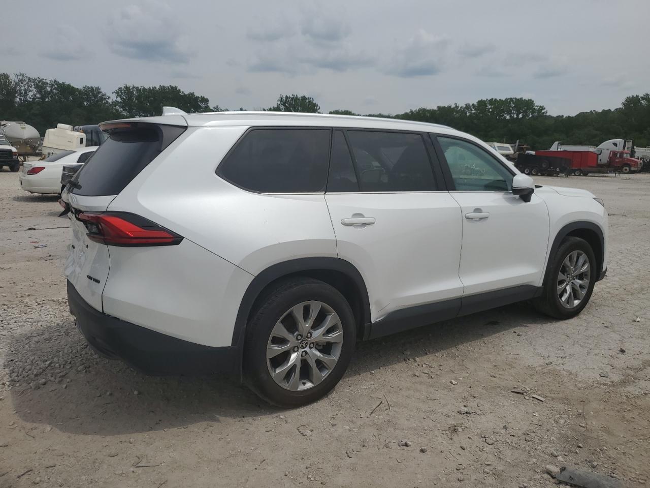 2024 Toyota Grand Highlander Xle - zdjęcie 3