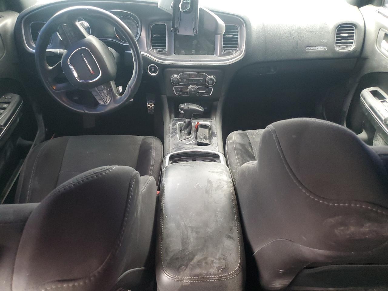 2015 Dodge Charger - zdjęcie 8
