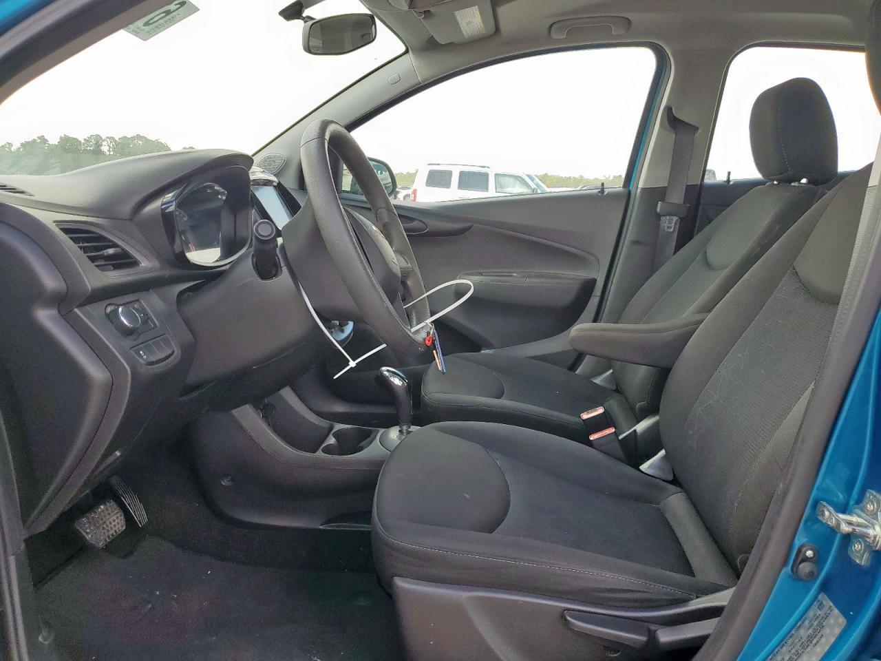 2020 Chevrolet Spark Ls - zdjęcie 7