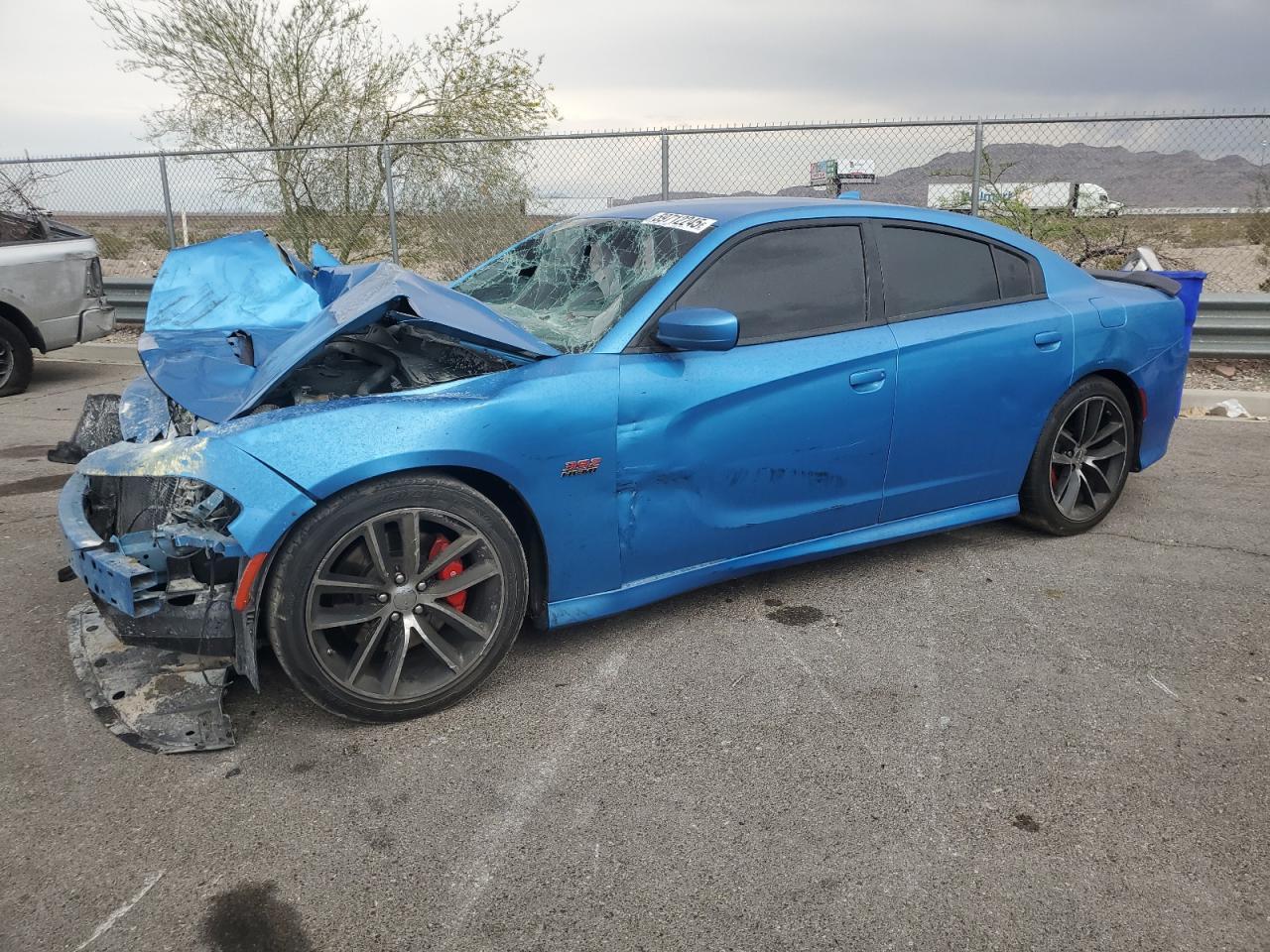2015 Dodge Charger - zdjęcie główne
