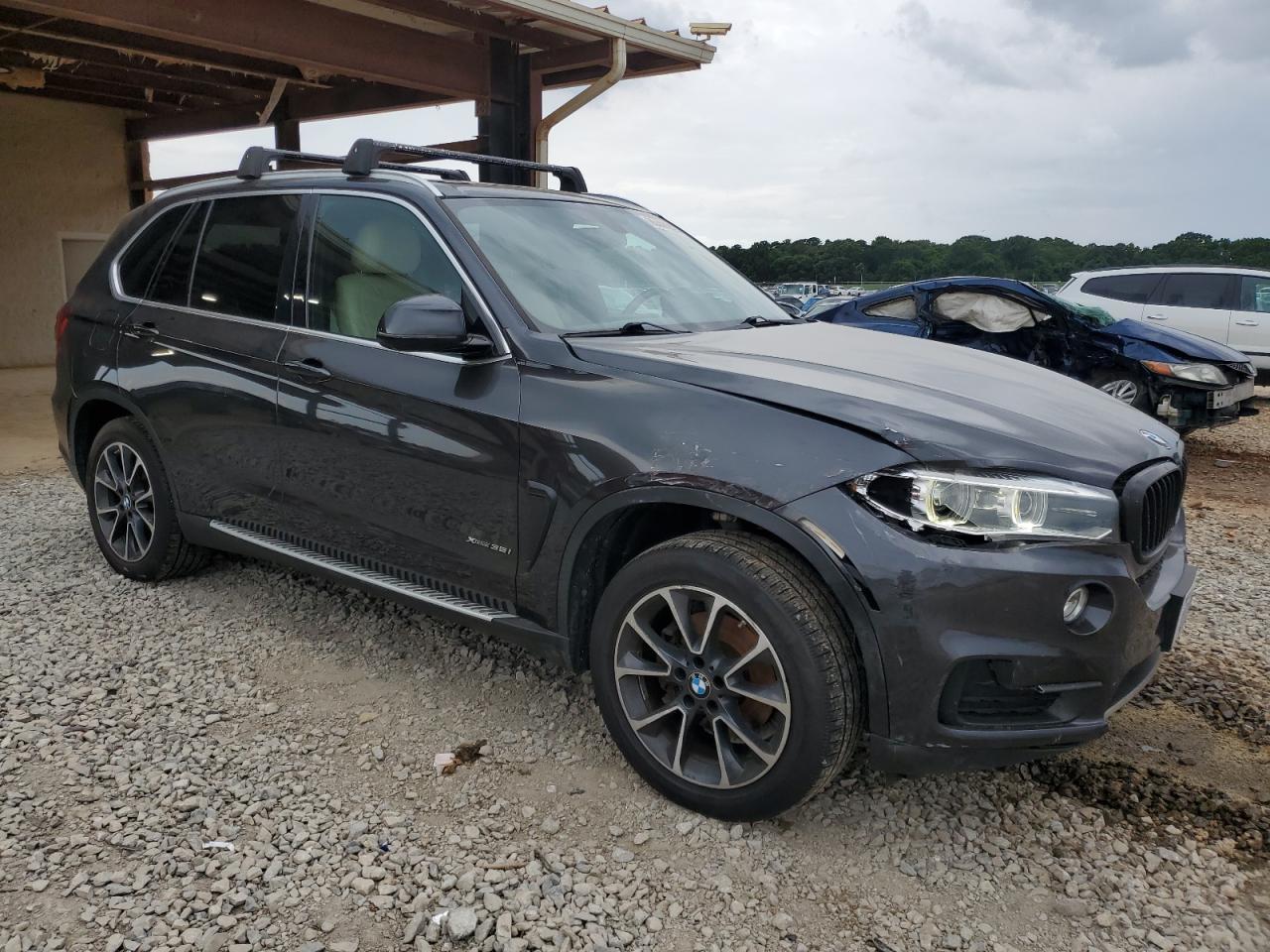 2017 BMW X5 xDrive35I - zdjęcie 4