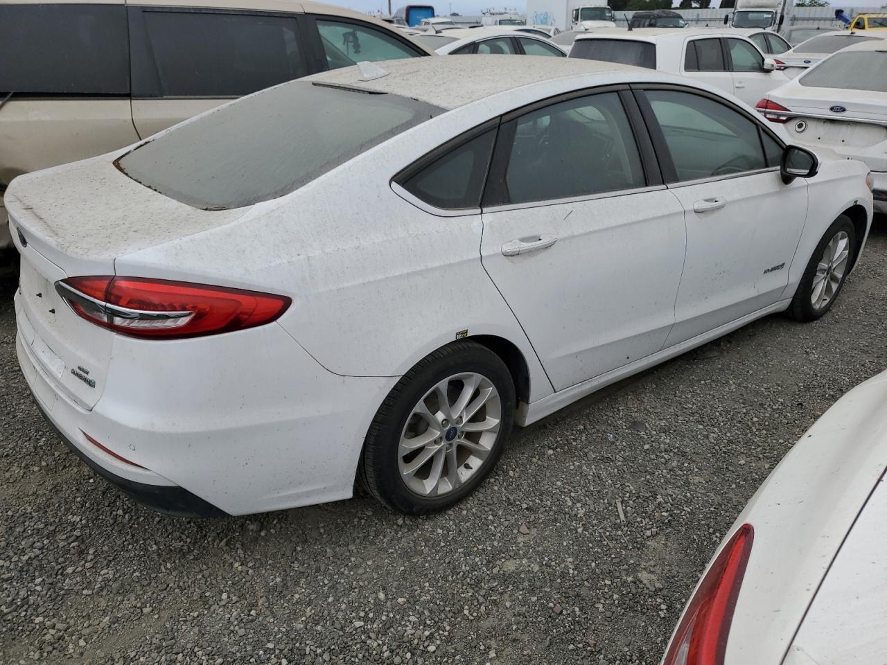 2019 Ford Fusion Se - zdjęcie 3