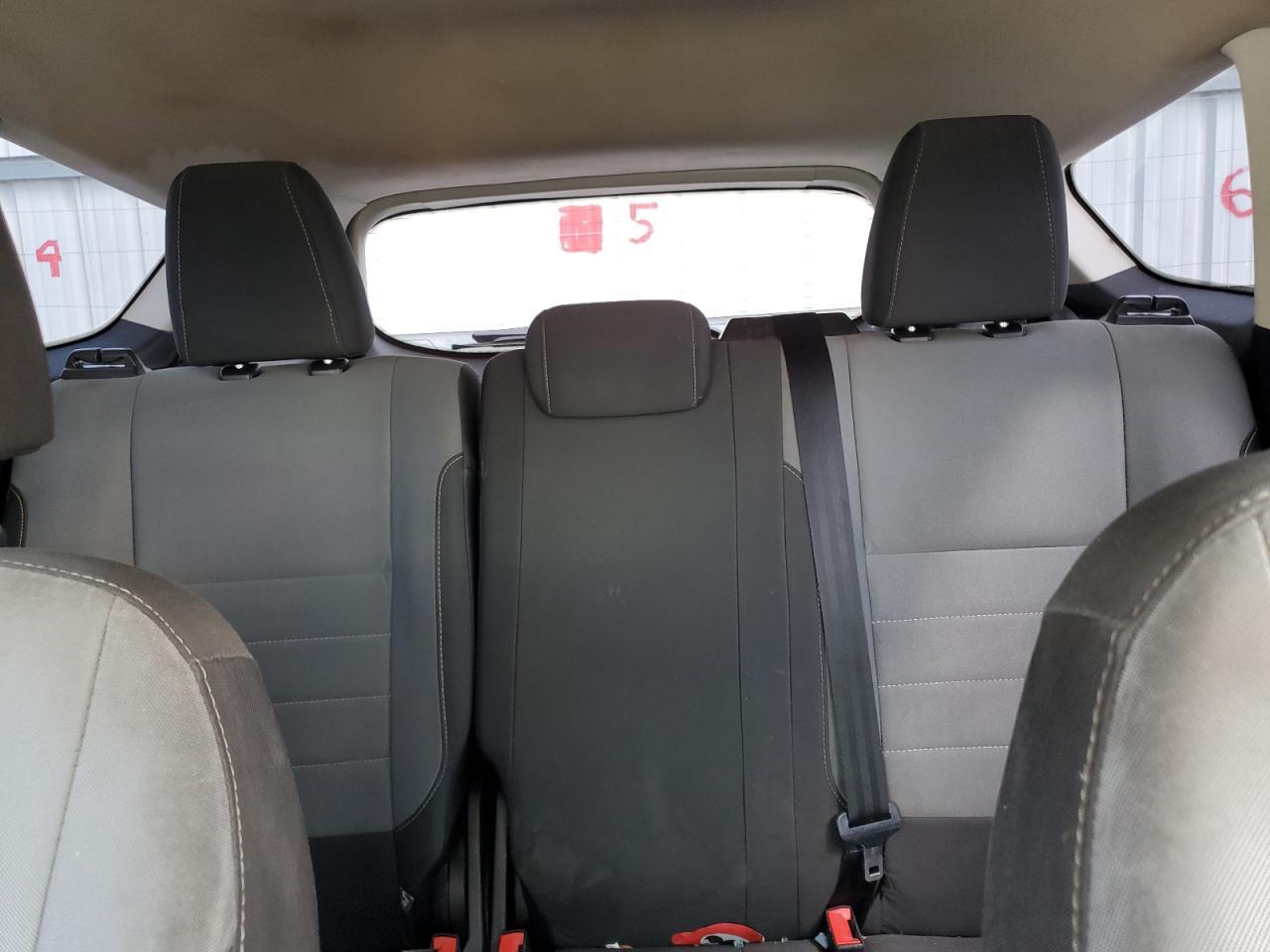 2017 Ford Escape S - zdjęcie 10