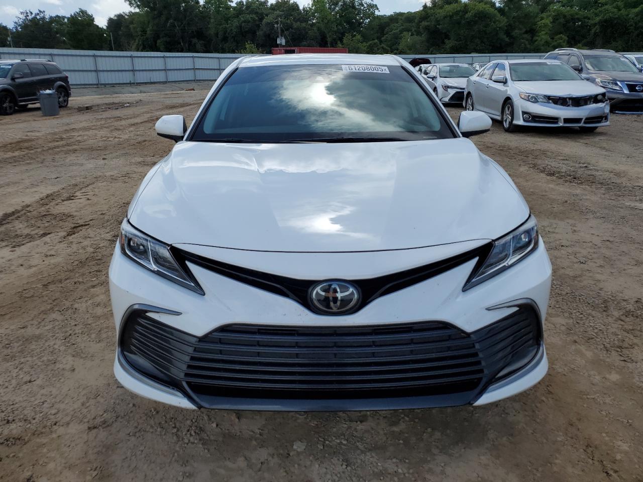 2023 Toyota Camry Le - zdjęcie 5