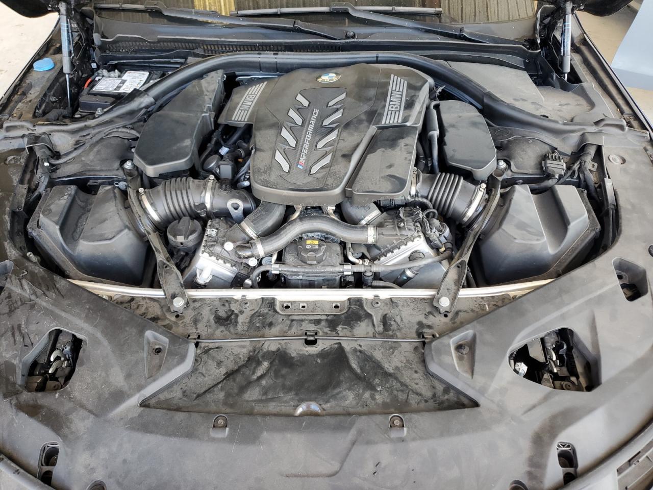 2022 BMW M850Xi - zdjęcie 11
