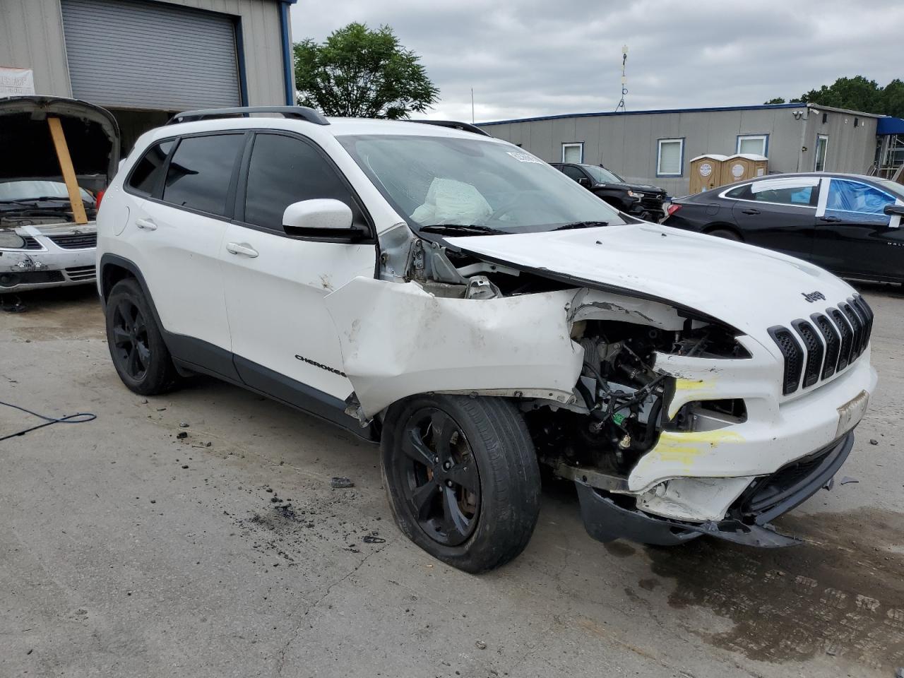 2015 Jeep Cherokee Latitude - zdjęcie 4