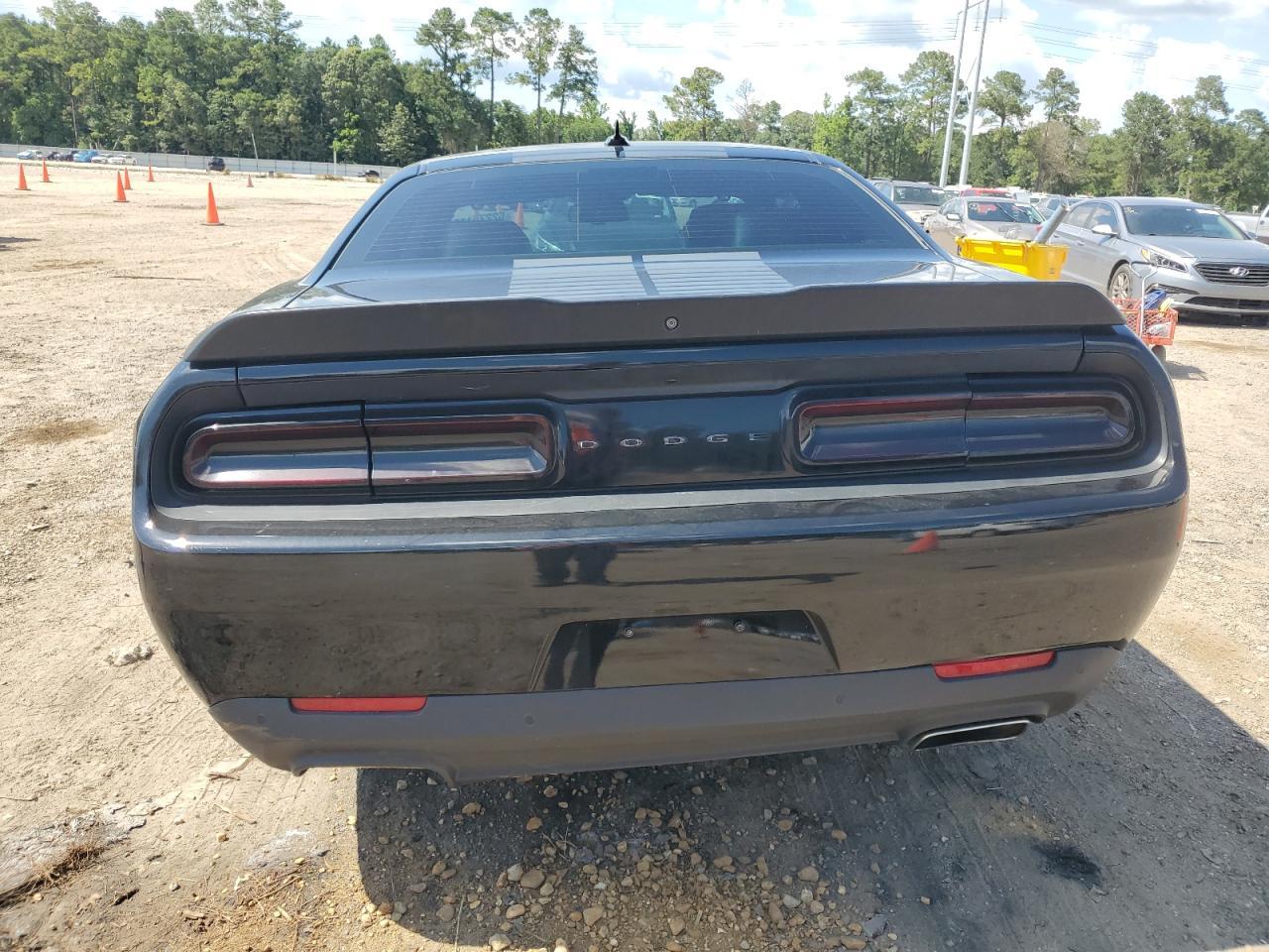 2016 Dodge Challenger R/T - zdjęcie 12
