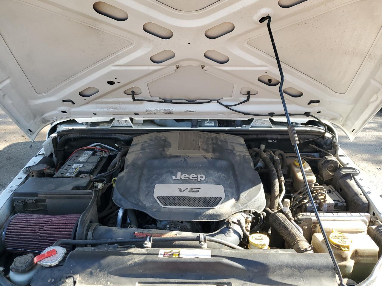 2016 Jeep Wrangler Unlimited Sport - zdjęcie 12