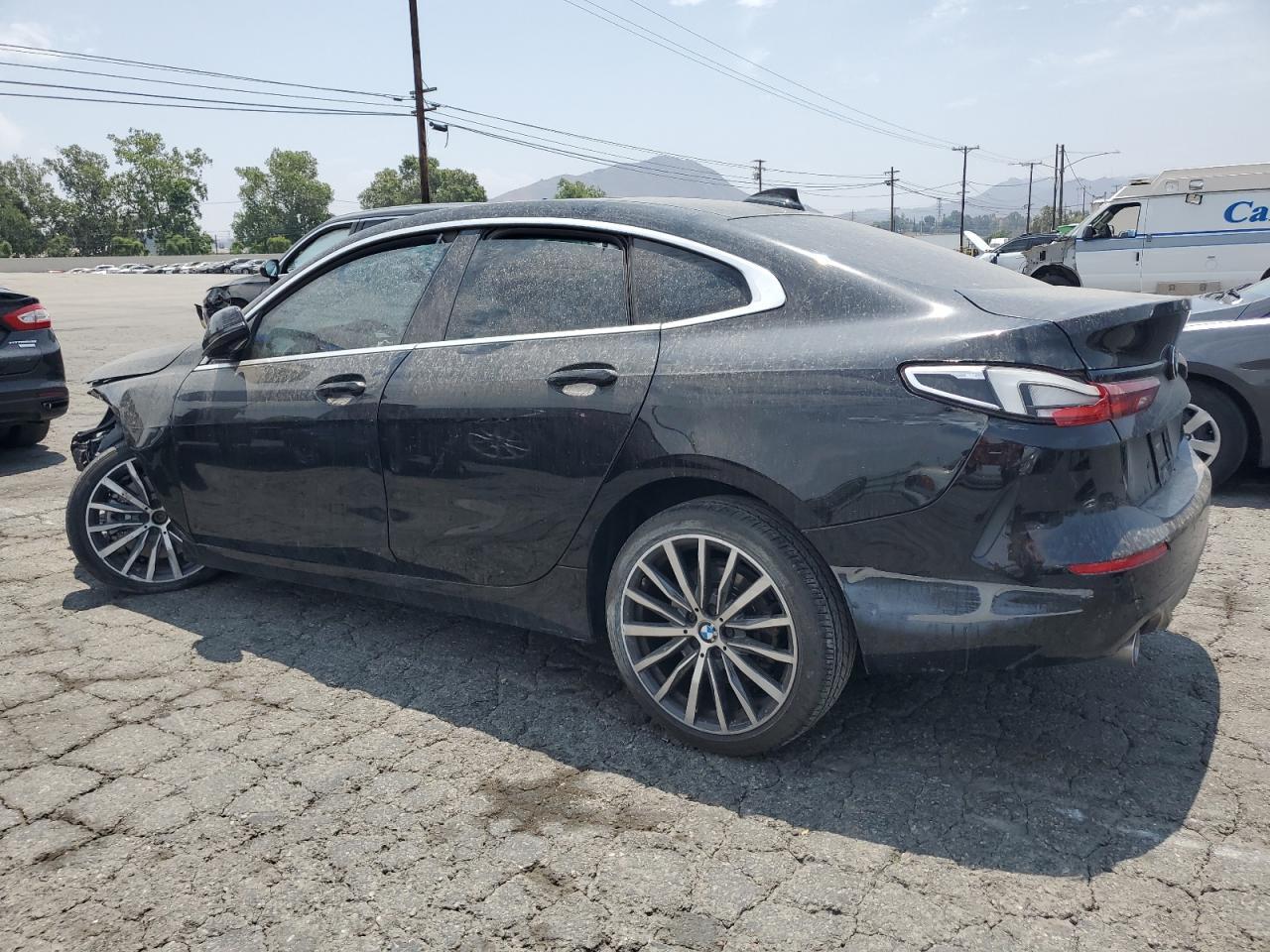 2021 BMW 228I - zdjęcie 2