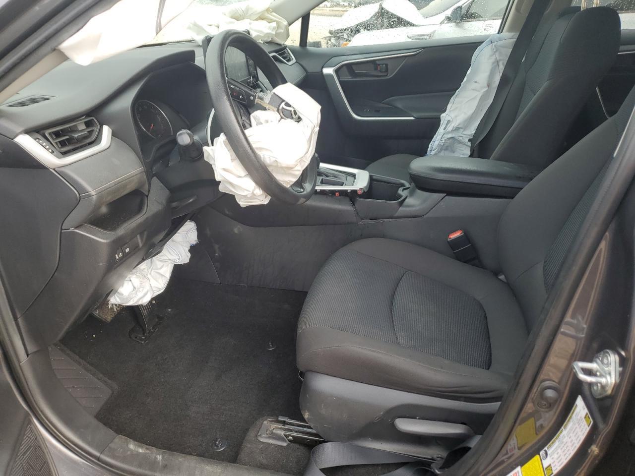 2022 Toyota Rav4 Le - zdjęcie 7