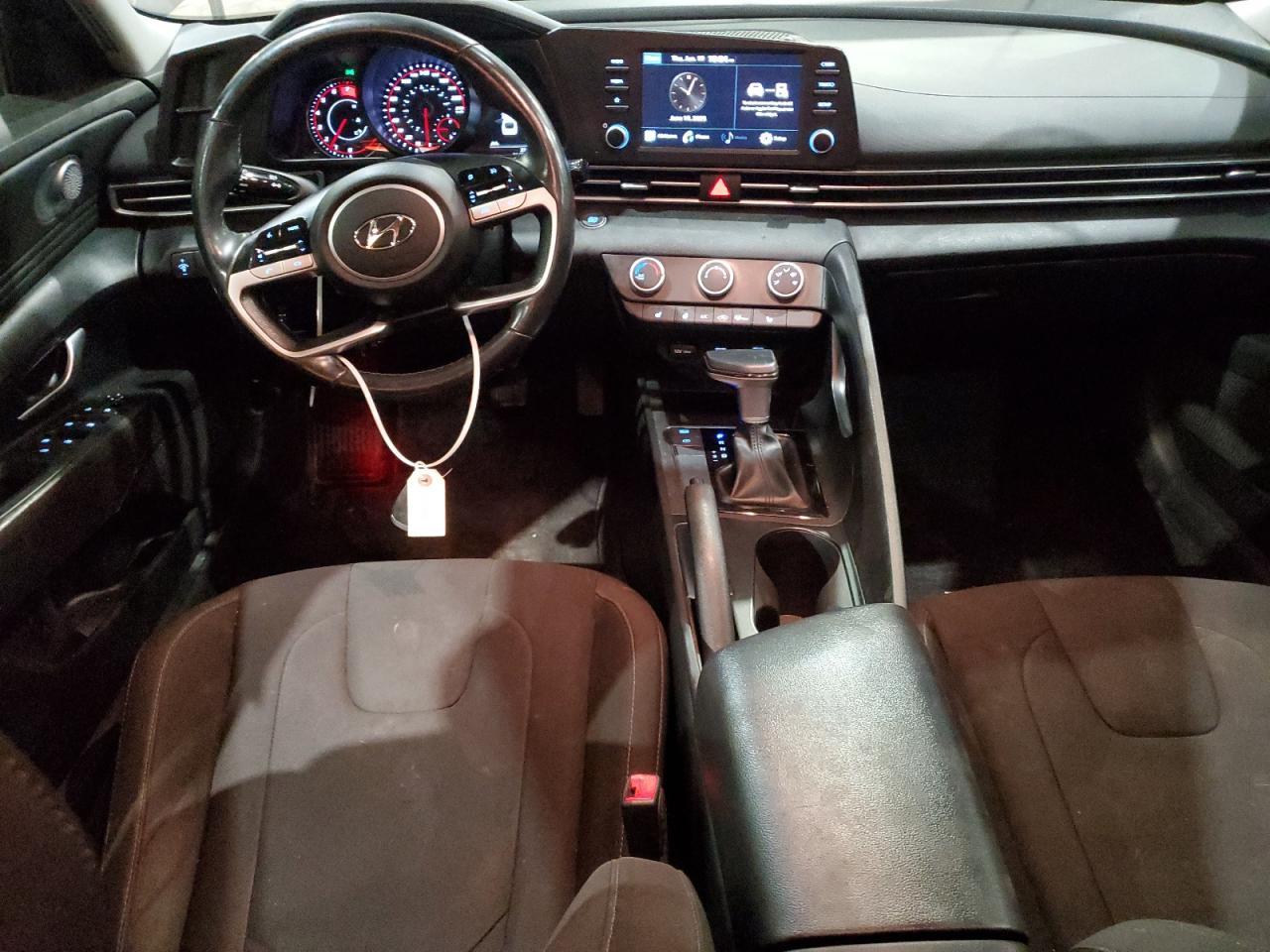 2021 Hyundai Elantra Sel - zdjęcie 8