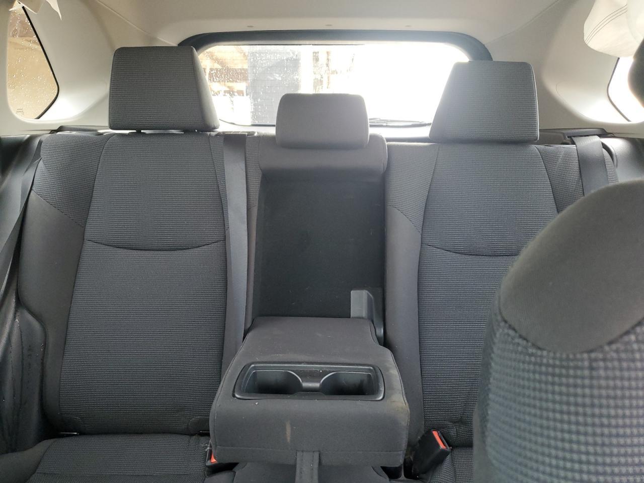 2022 Toyota Rav4 Le - zdjęcie 10