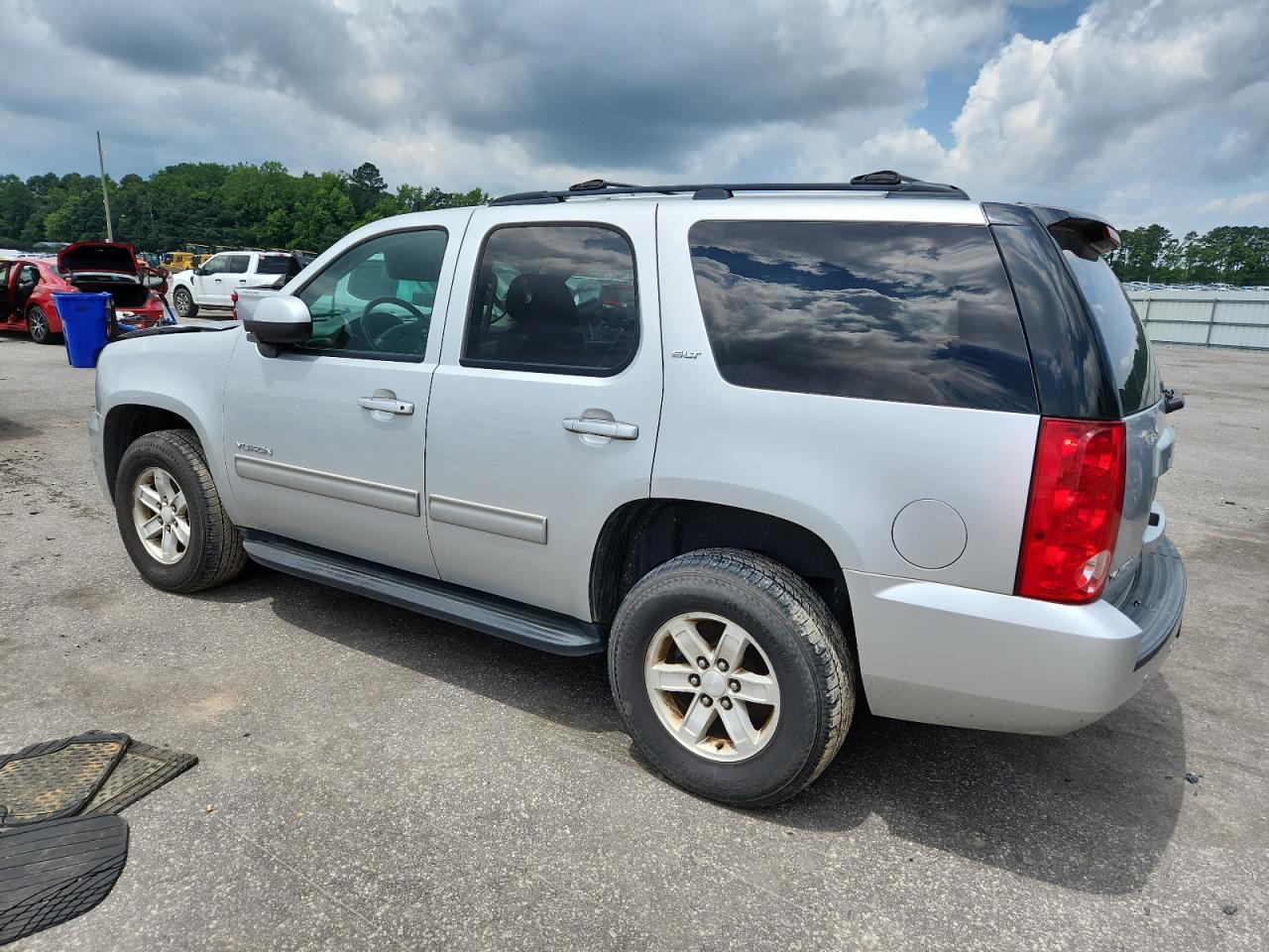 2014 GMC Yukon Slt - zdjęcie 2