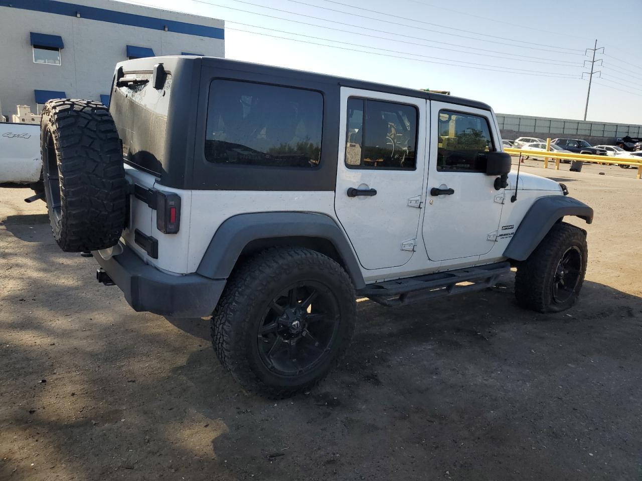 2016 Jeep Wrangler Unlimited Sport - zdjęcie 3
