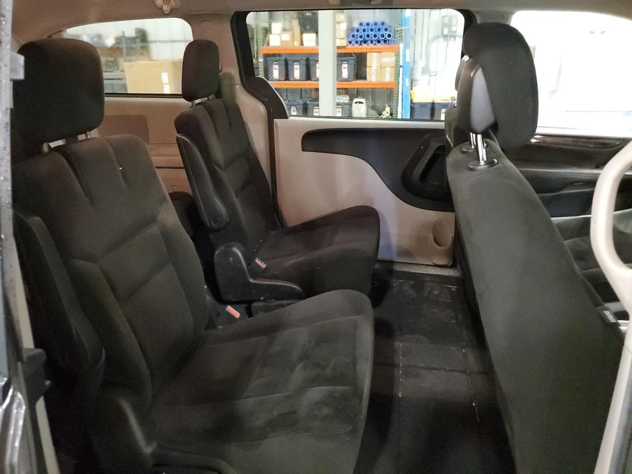 2016 Dodge Grand Caravan Se - zdjęcie 11