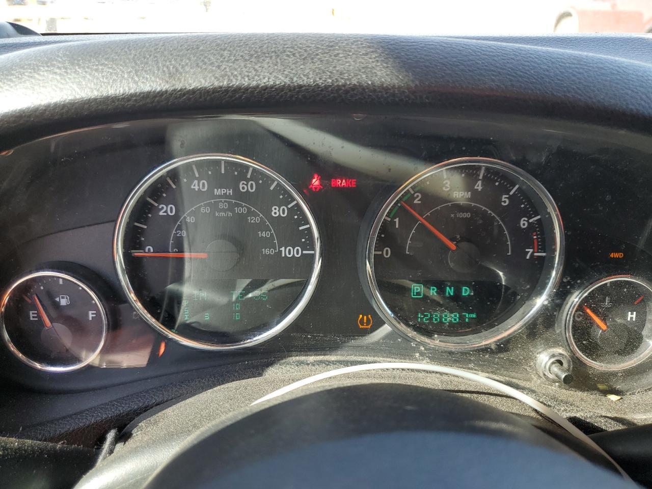 2016 Jeep Wrangler Unlimited Sport - zdjęcie 9