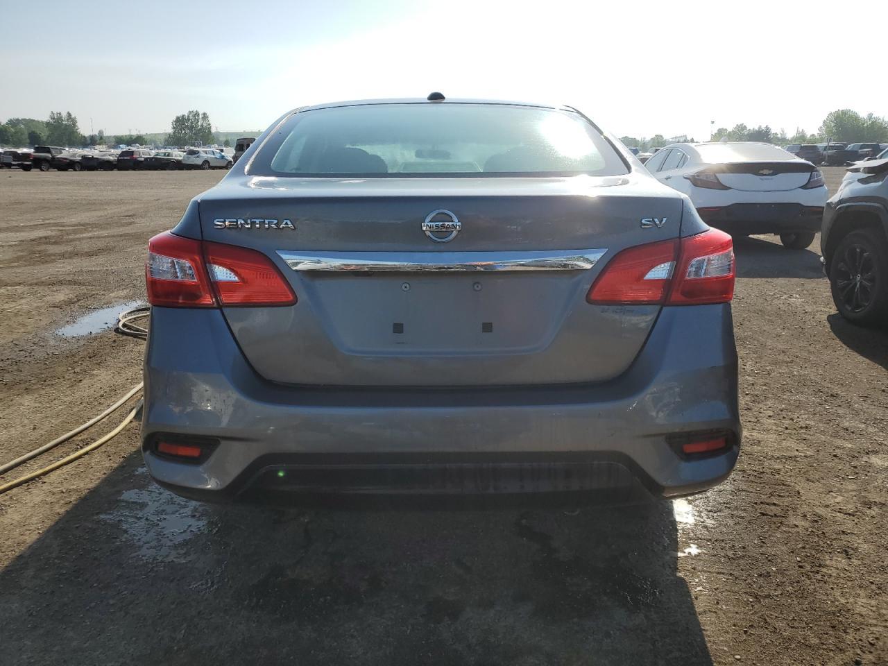 2019 Nissan Sentra S - zdjęcie 6