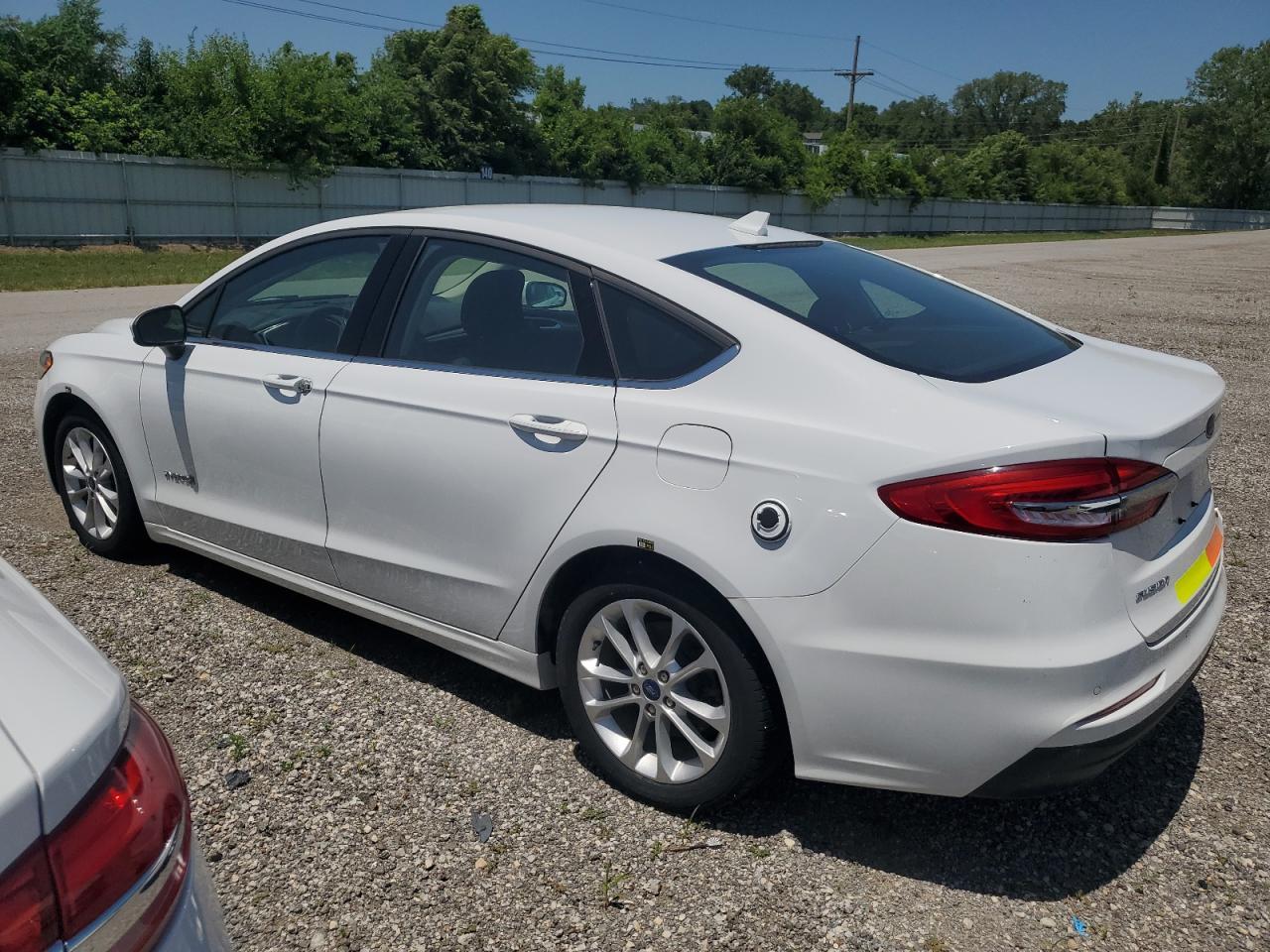 2019 Ford Fusion Se - zdjęcie 2