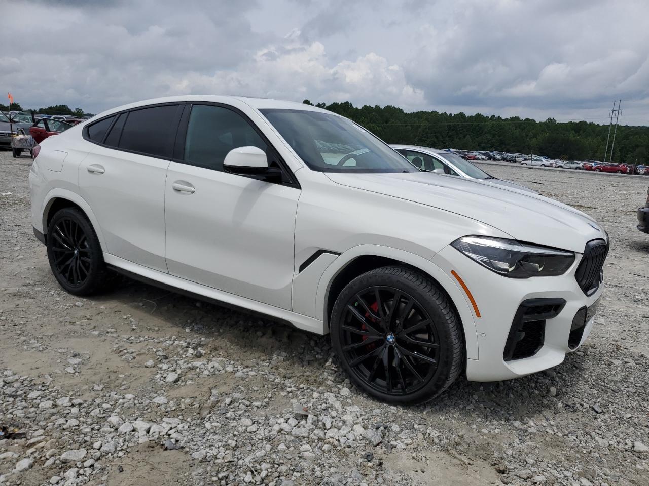 2022 BMW X6 xDrive40I - zdjęcie 4