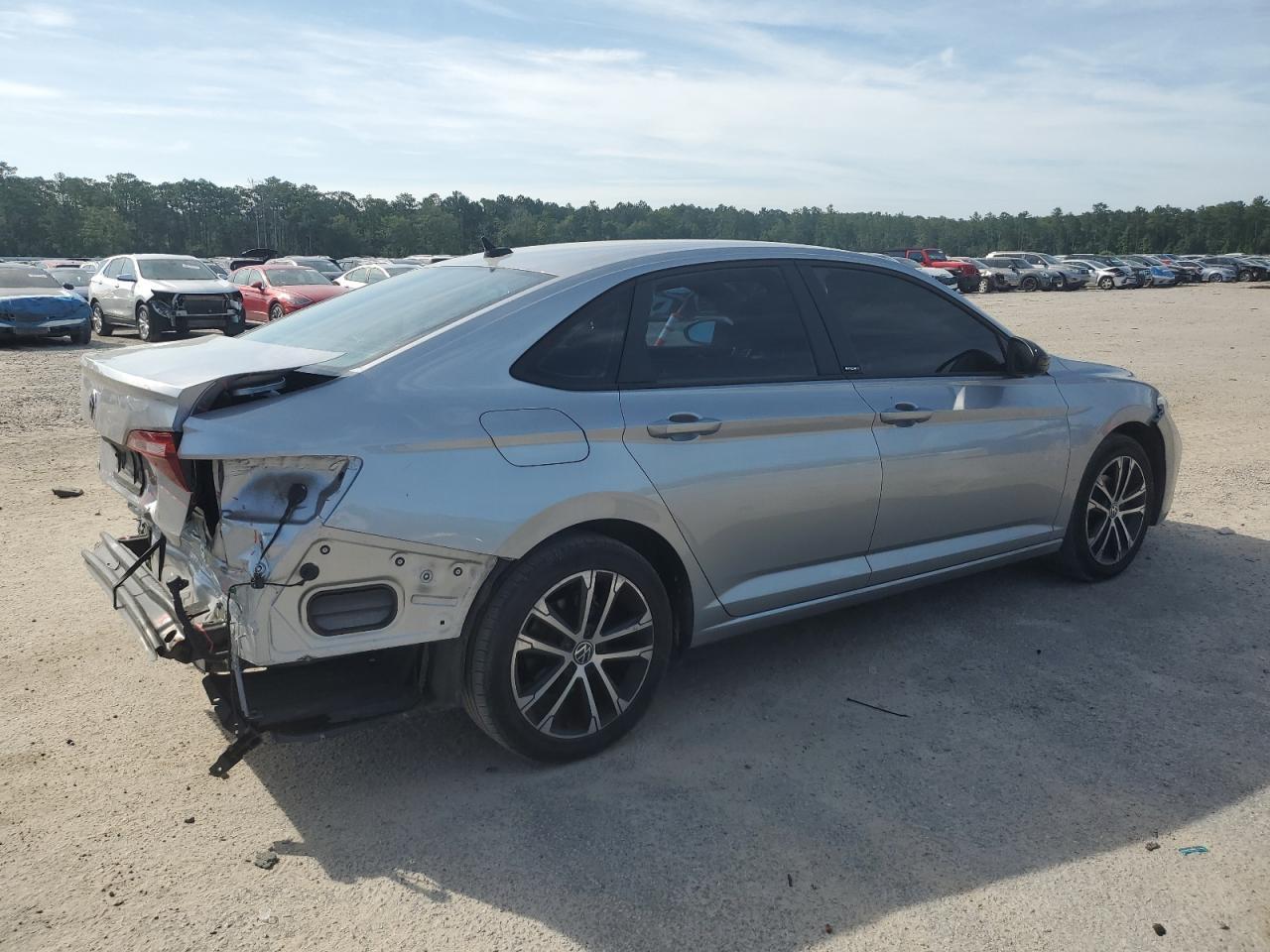 2023 Volkswagen Jetta Sport - zdjęcie 3