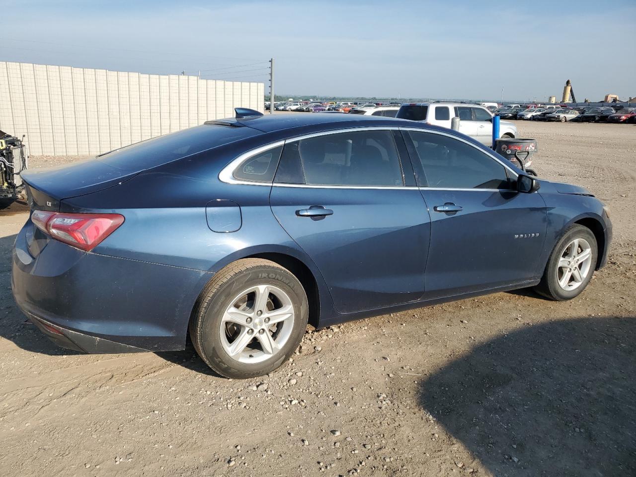 2020 Chevrolet Malibu Lt - zdjęcie 3