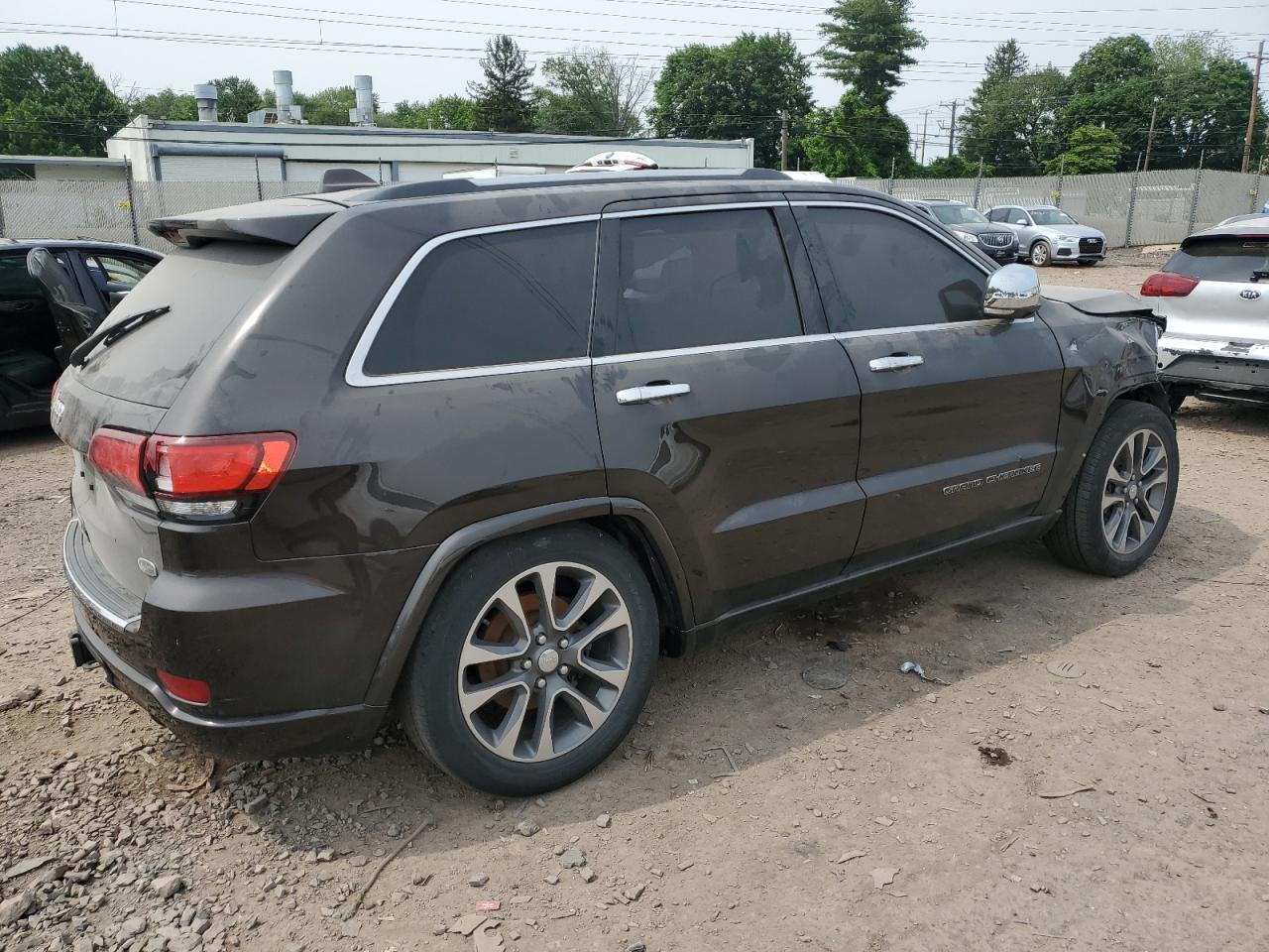 2017 Jeep Grand Cherokee Overland - zdjęcie 3