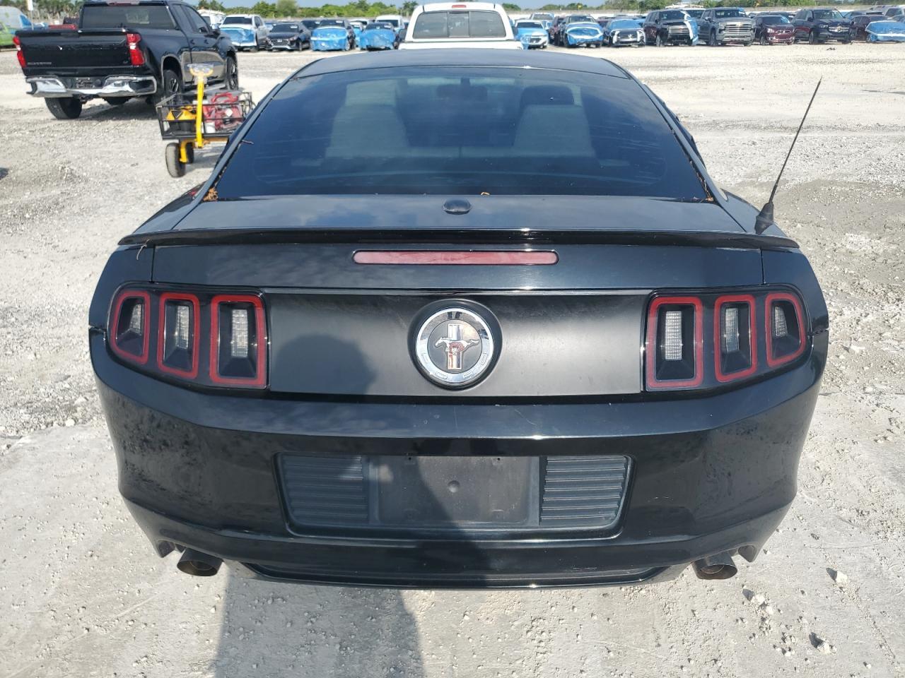 2014 Ford Mustang - zdjęcie 6
