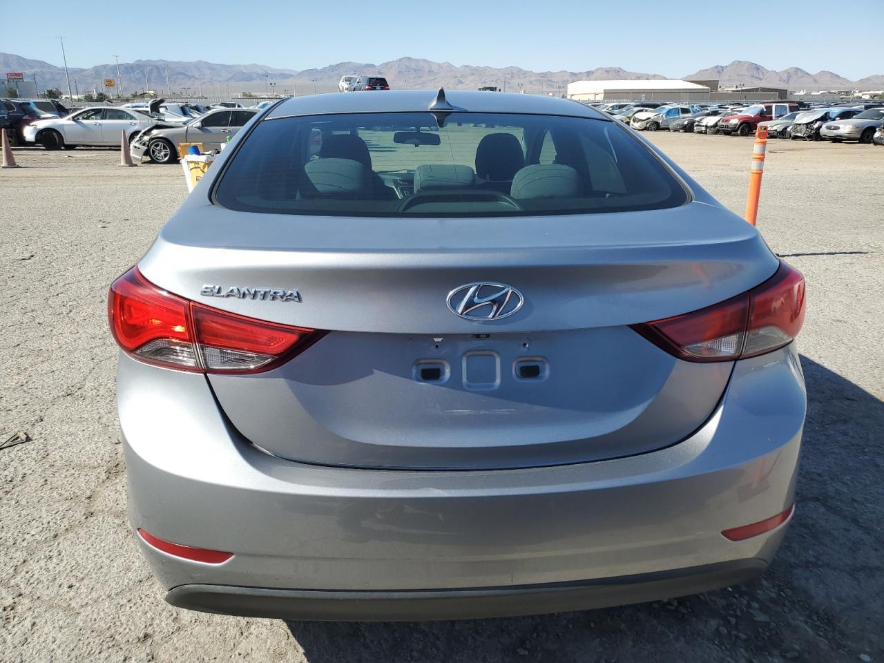 2015 Hyundai Elantra Se - zdjęcie 6