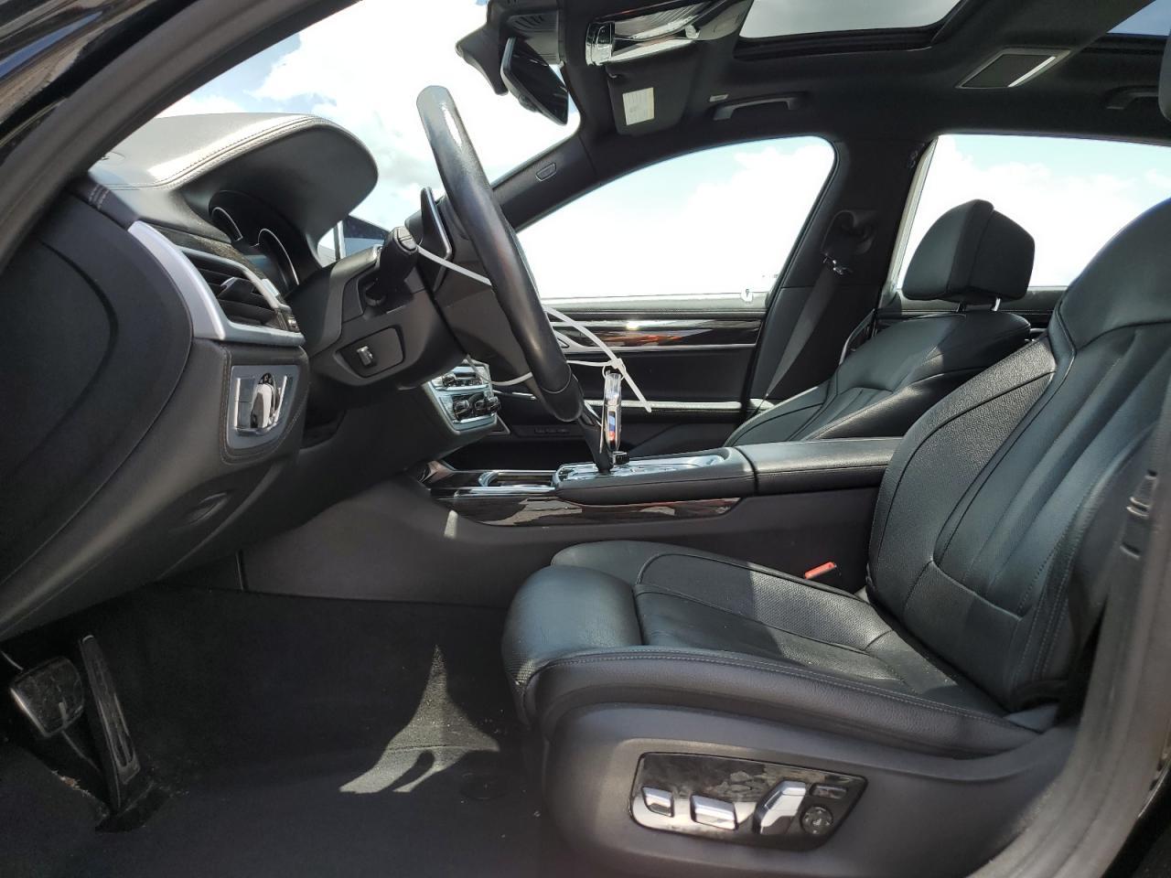 2019 BMW 740 I - zdjęcie 7