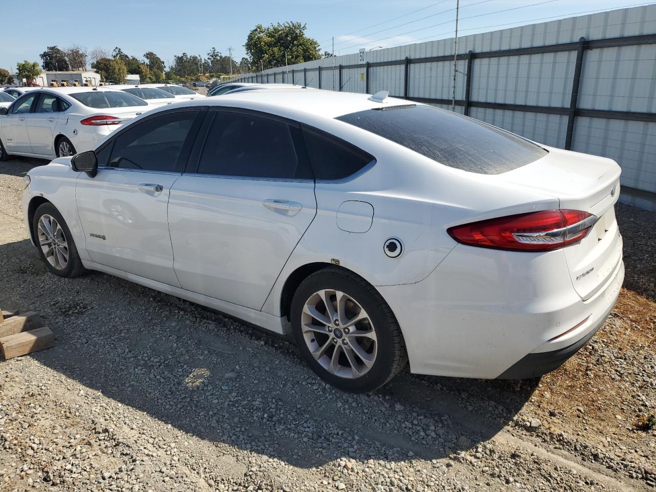 2019 Ford Fusion Se - zdjęcie 2