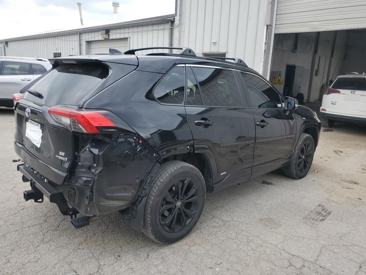 2022 Toyota Rav4 Se - zdjęcie 3