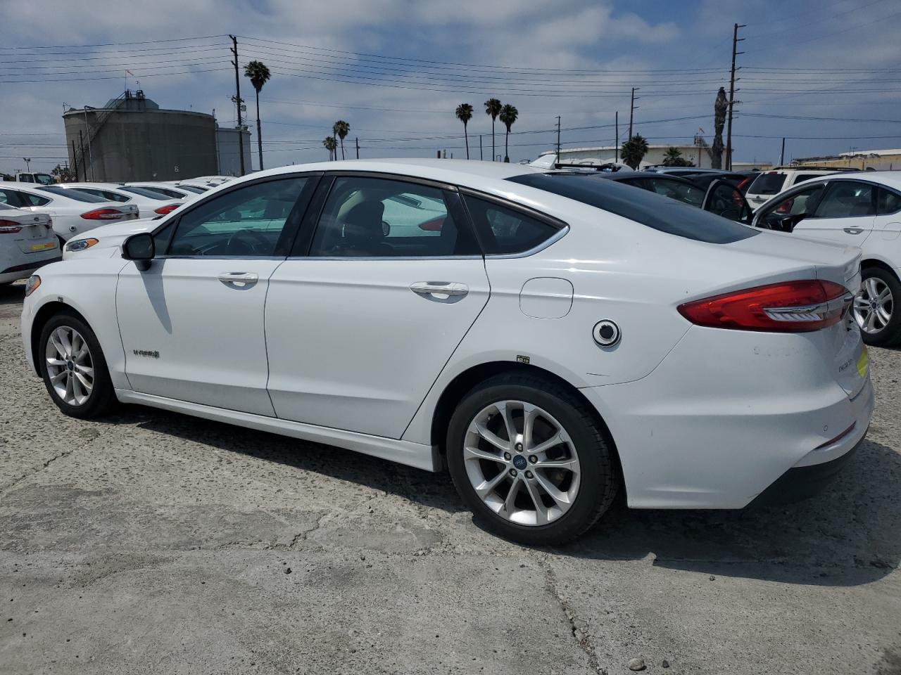 2019 Ford Fusion Se - zdjęcie 2