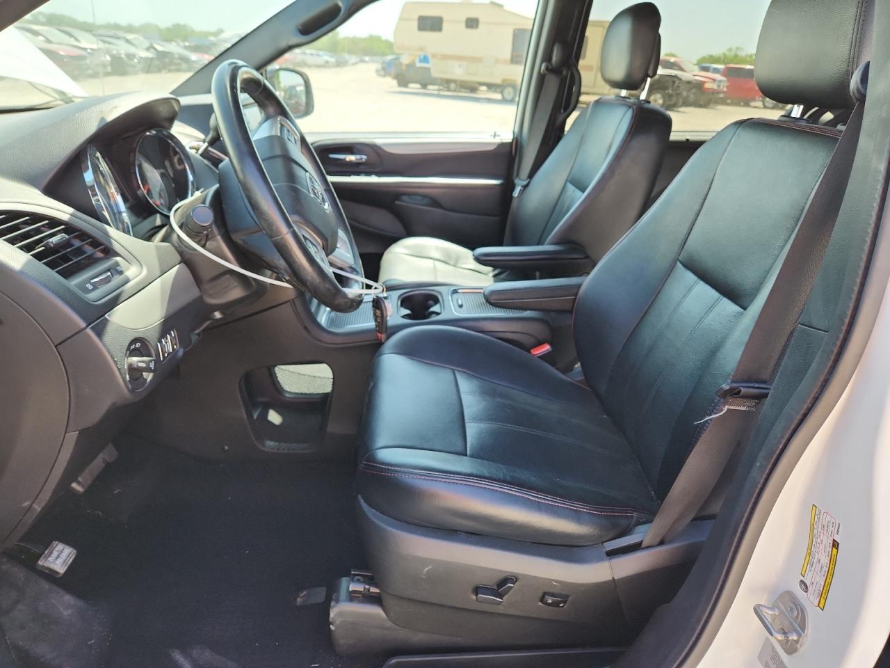 2017 Dodge Caravan - zdjęcie 7