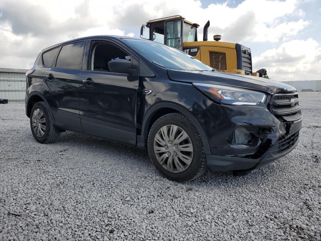 2017 Ford Escape S - zdjęcie 4