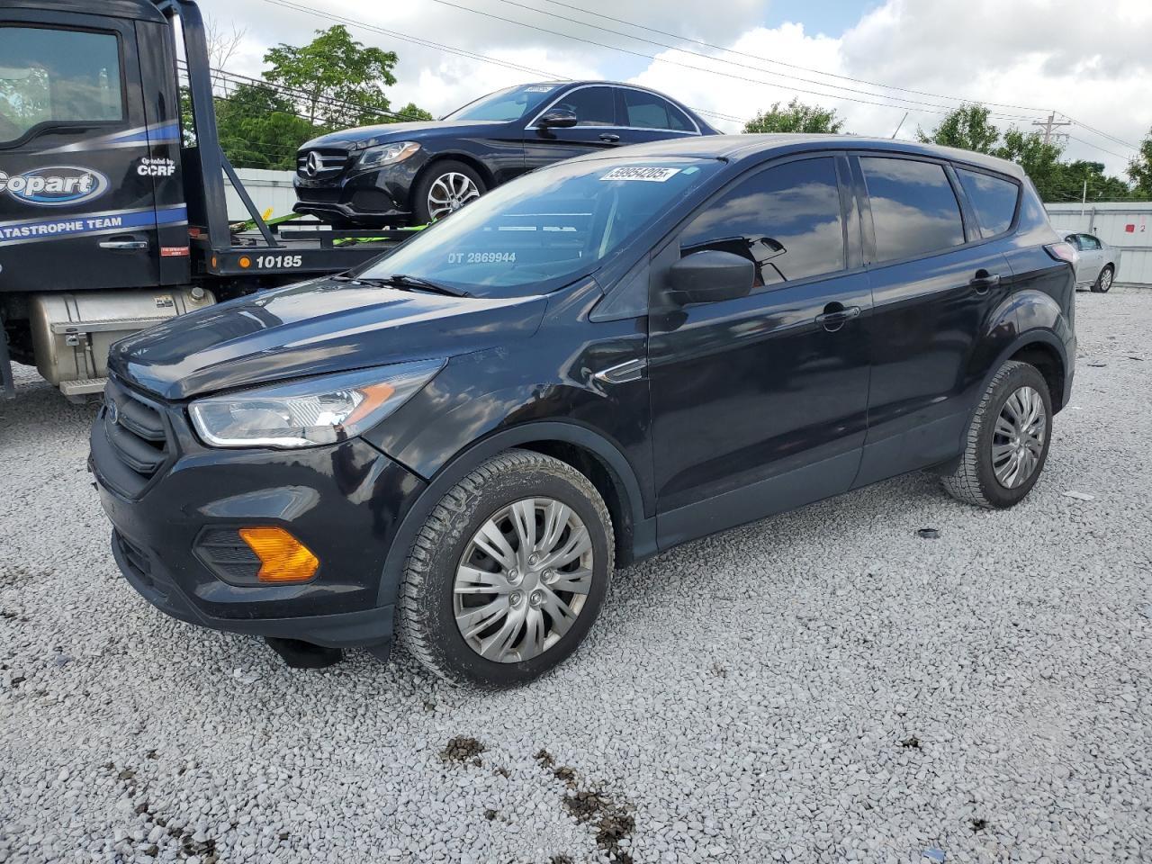 2017 Ford Escape S - zdjęcie główne