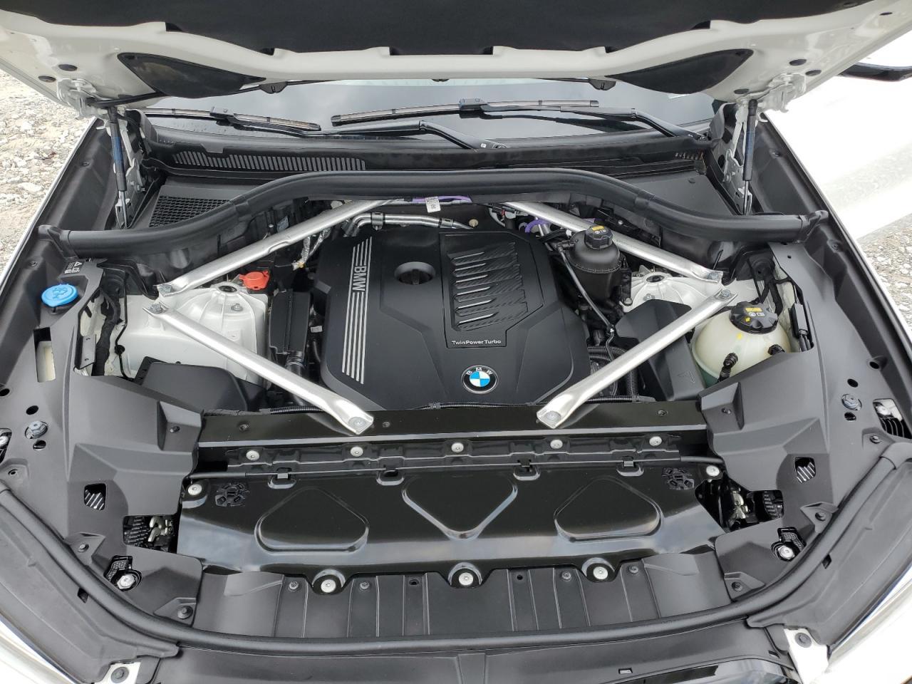 2022 BMW X6 xDrive40I - zdjęcie 12