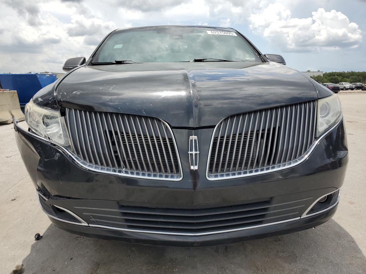 2015 Lincoln Mkt - zdjęcie 5