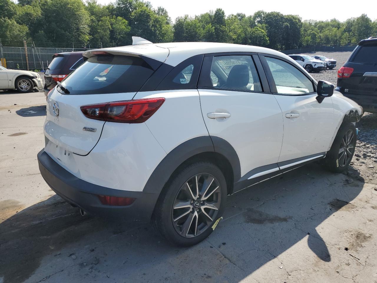 2017 Mazda Cx-3 Grand Touring - zdjęcie 3