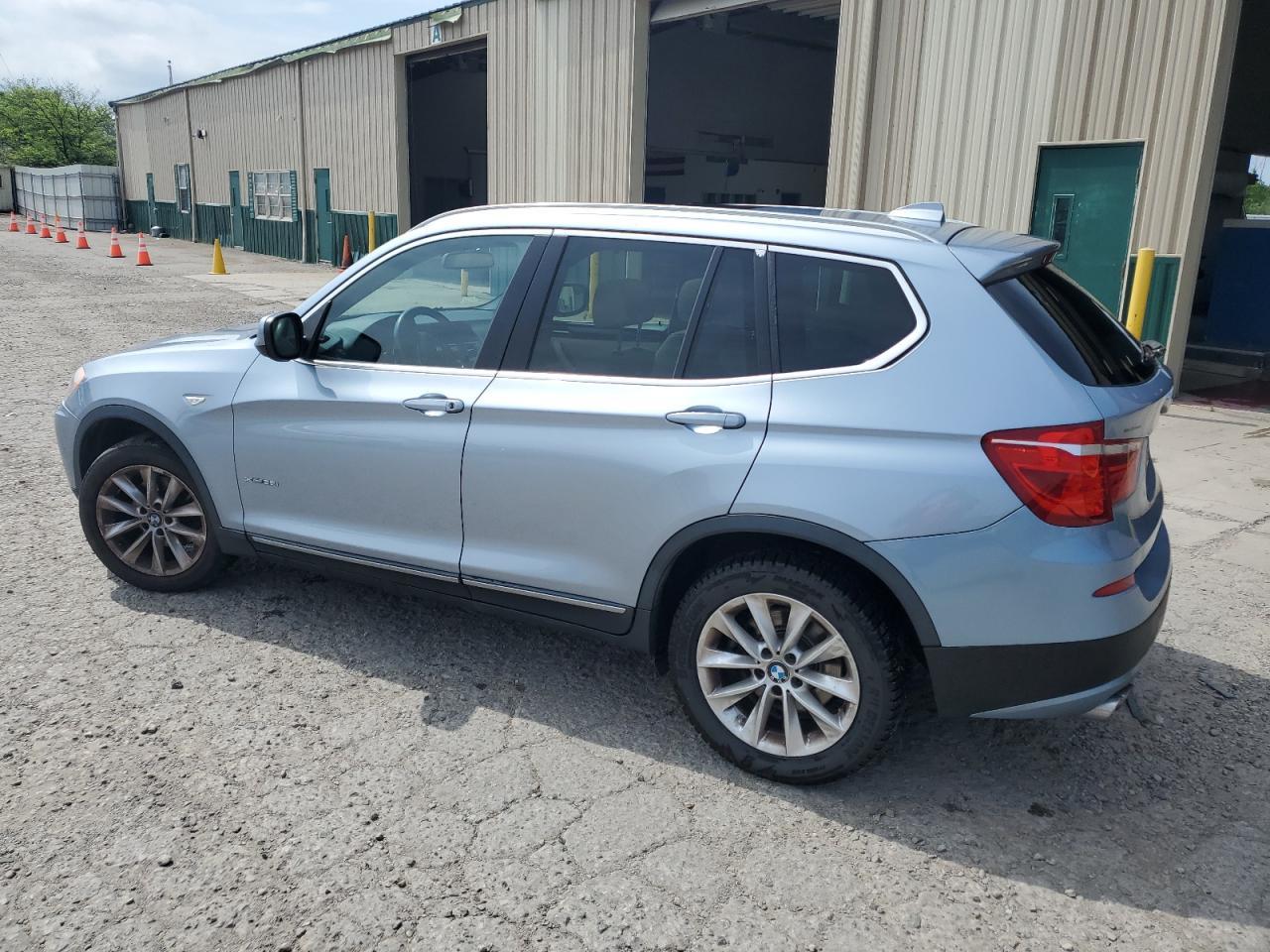 2013 BMW X3 xDrive28I - zdjęcie 2