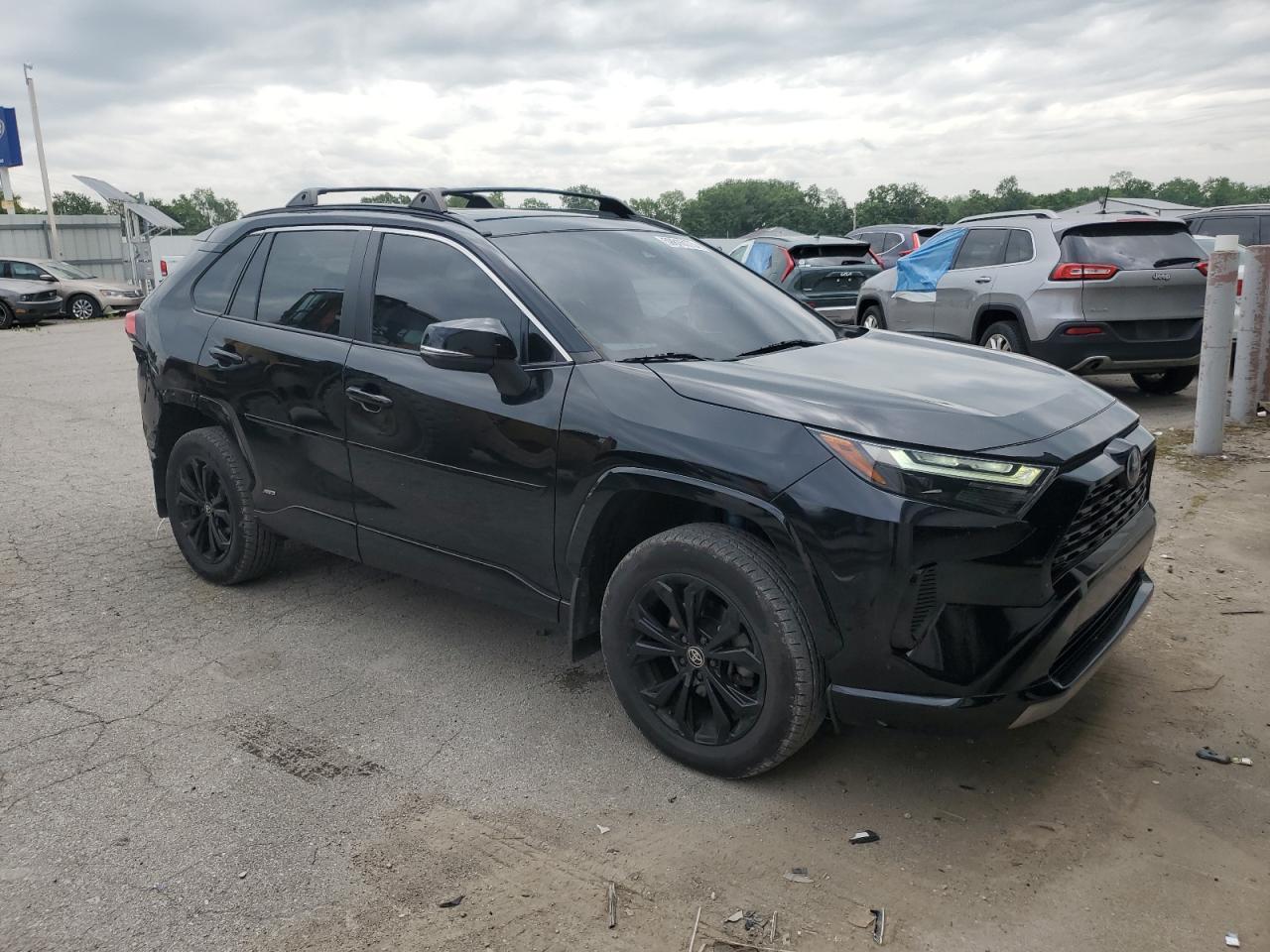 2022 Toyota Rav4 Se - zdjęcie 4