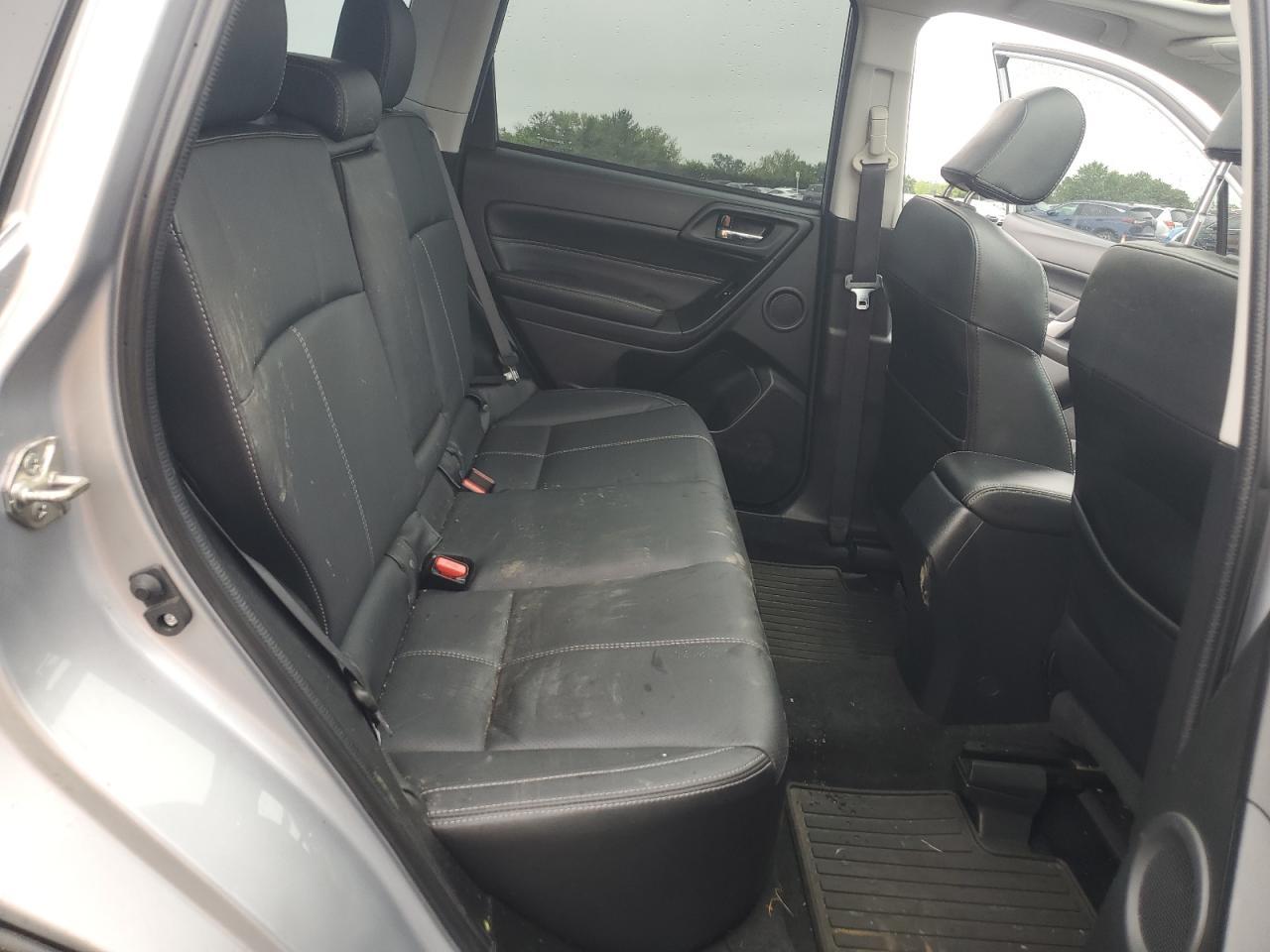 2018 Subaru Forester - zdjęcie 10