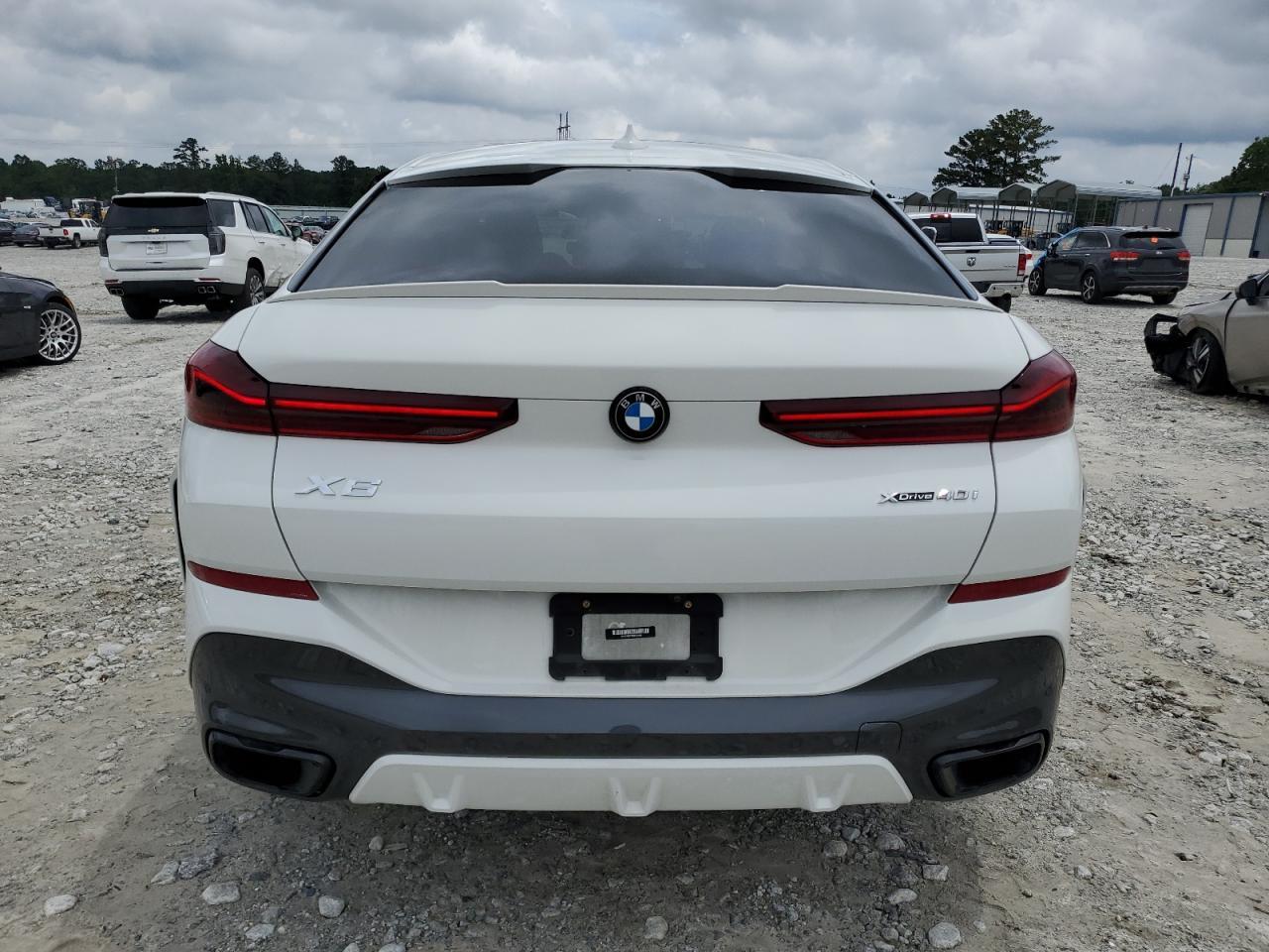 2022 BMW X6 xDrive40I - zdjęcie 6