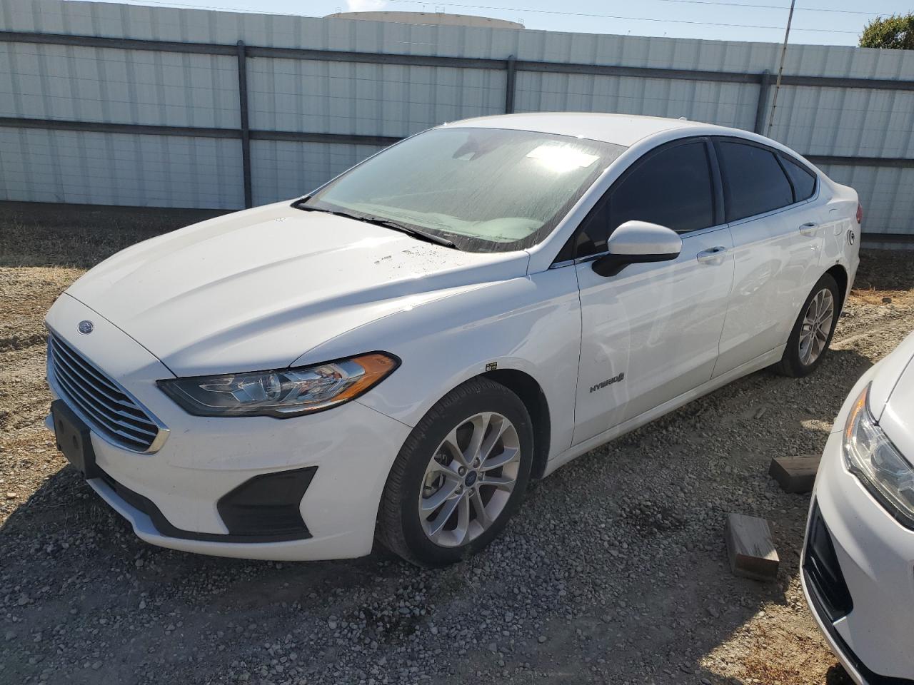 2019 Ford Fusion Se - zdjęcie główne