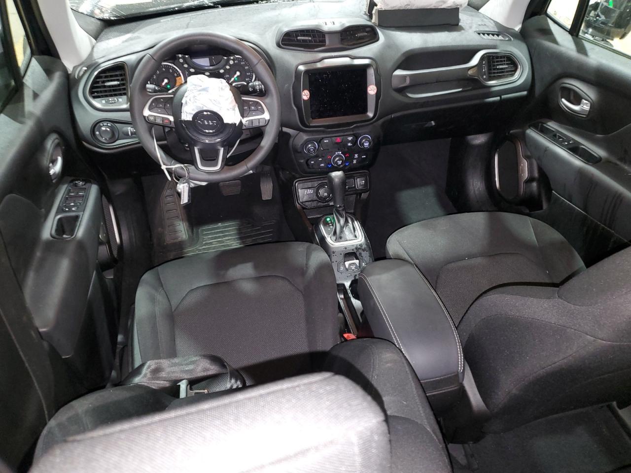 2023 Jeep Renegade Latitude - zdjęcie 8