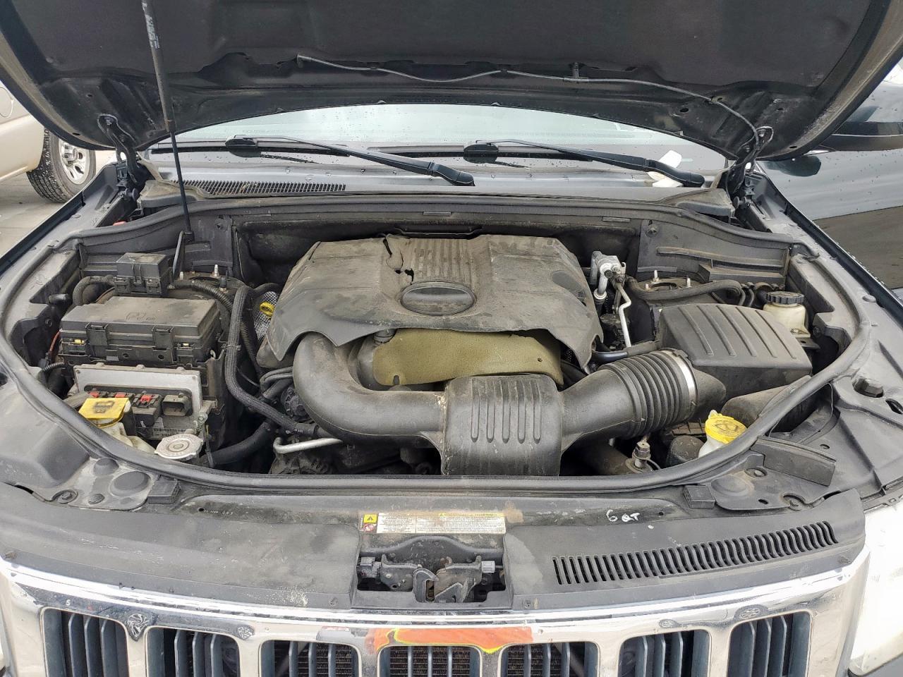 2014 Jeep Grand Cherokee Laredo - zdjęcie 12