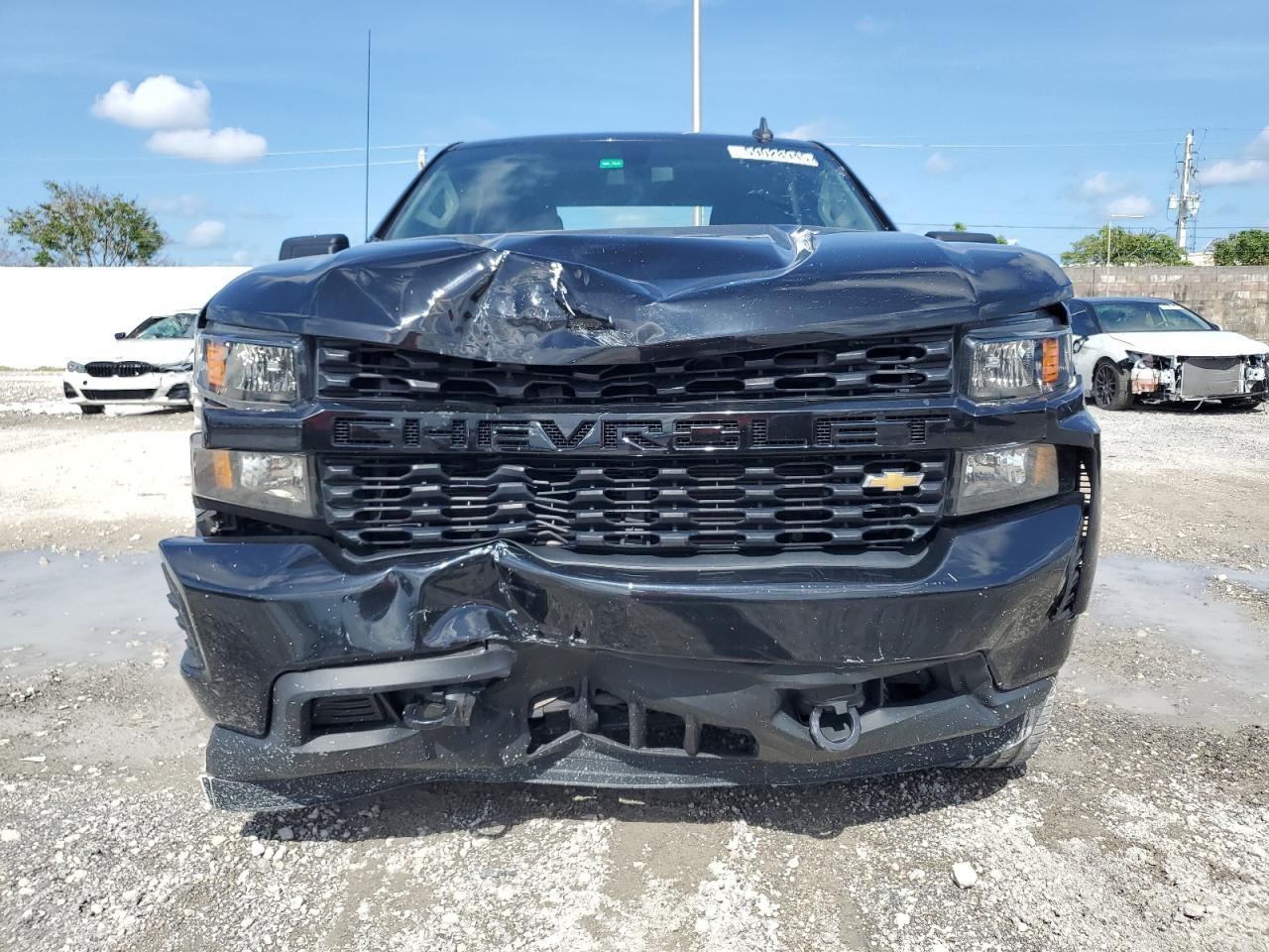 2022 Chevrolet Silverado Ltd C1500 Custom - zdjęcie 5