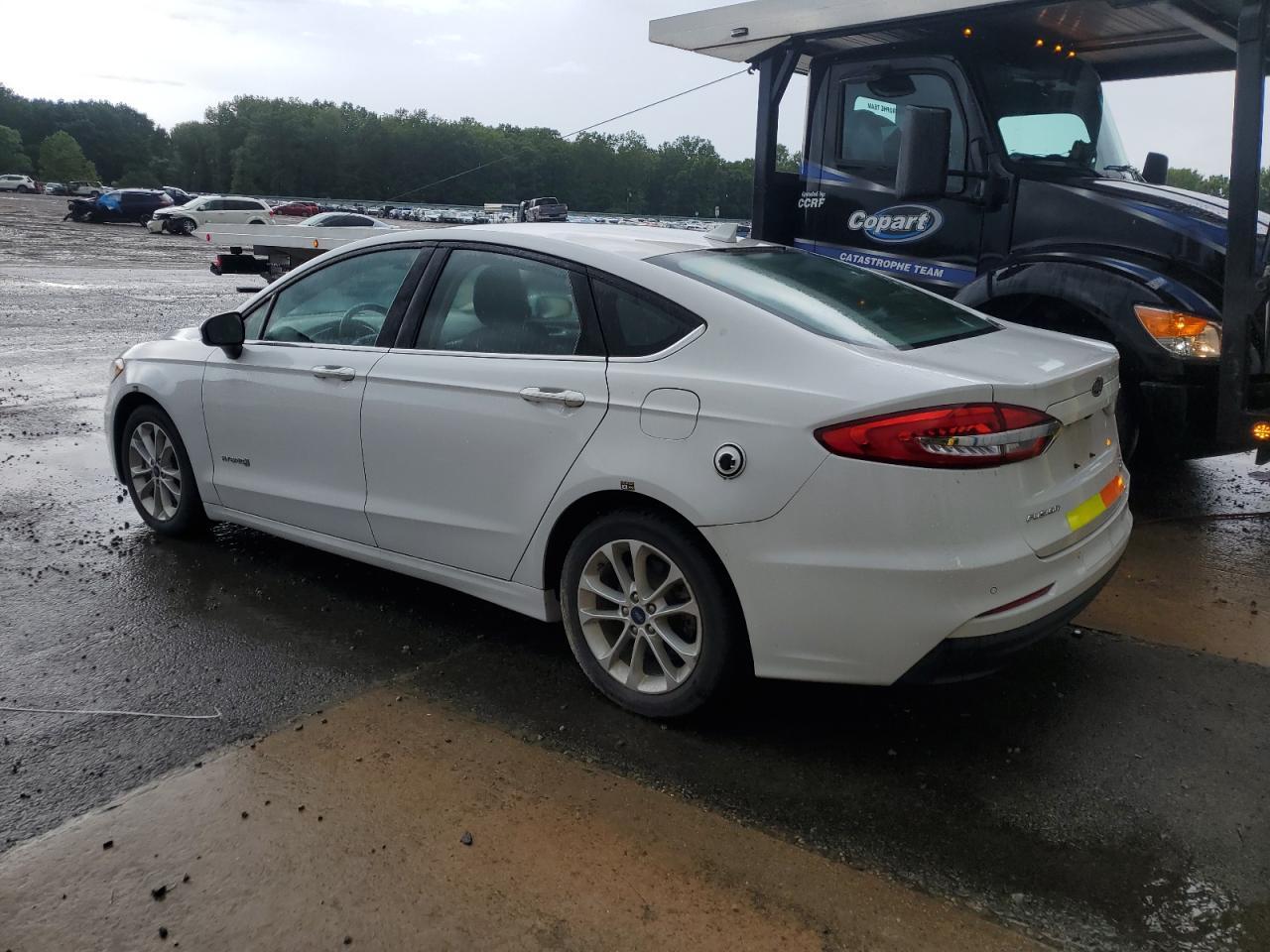 2019 Ford Fusion Se - zdjęcie 2
