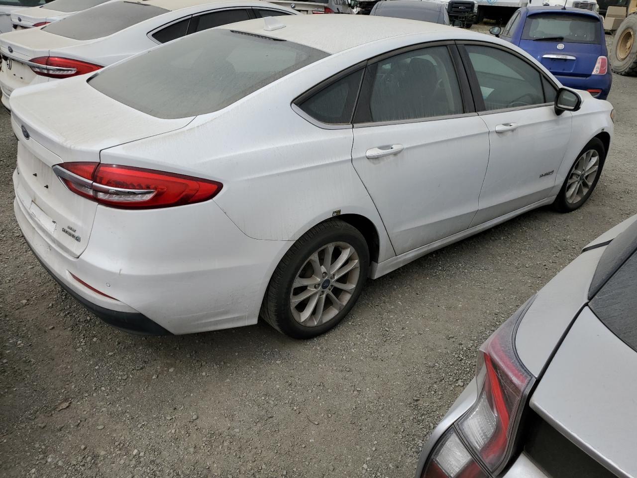 2019 Ford Fusion Se - zdjęcie 3