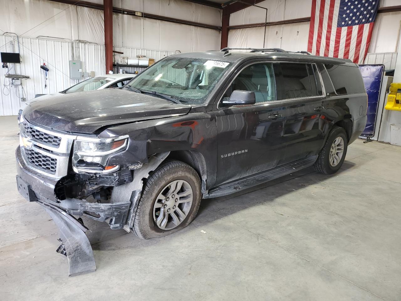 2015 Chevrolet Suburban K1500 Lt - zdjęcie główne