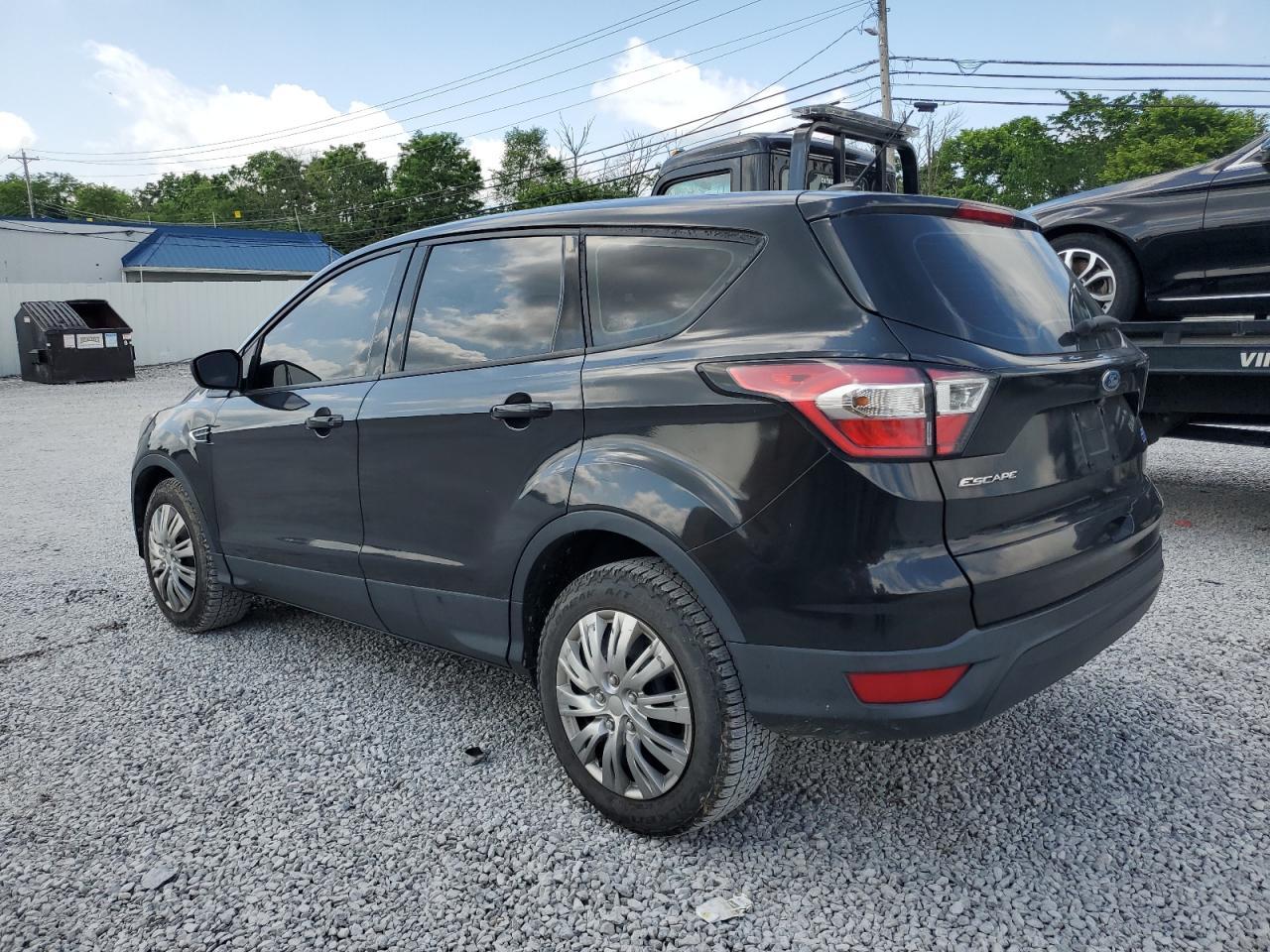2017 Ford Escape S - zdjęcie 2